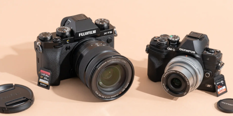Mirrorless camera reviews