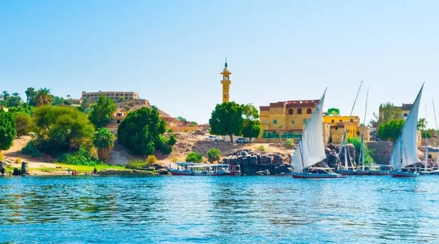 Great Pyramids & Full-Board Nile Cruise